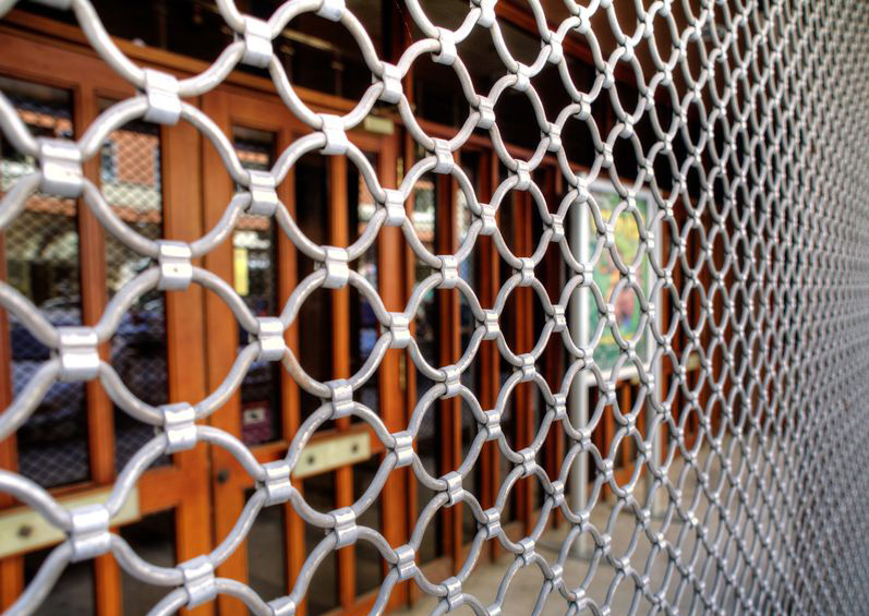 reparation rideau et grilles métalliques narbonne
